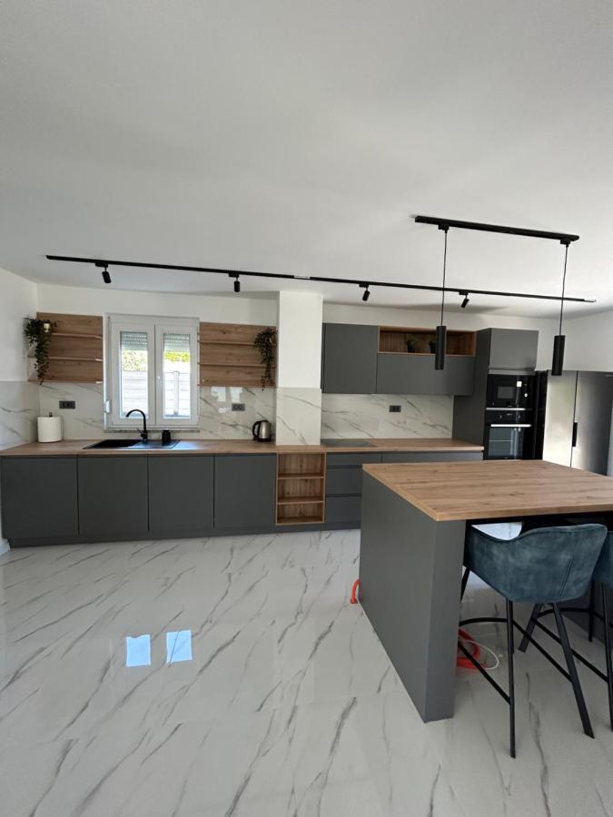 Villa Kety Baška Exteriér fotografie